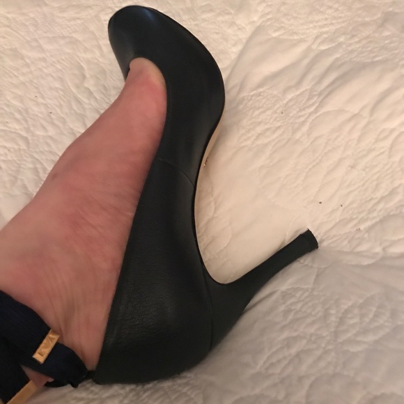 Emporio Armani navy blue 4” heels - Picture 4 of 5